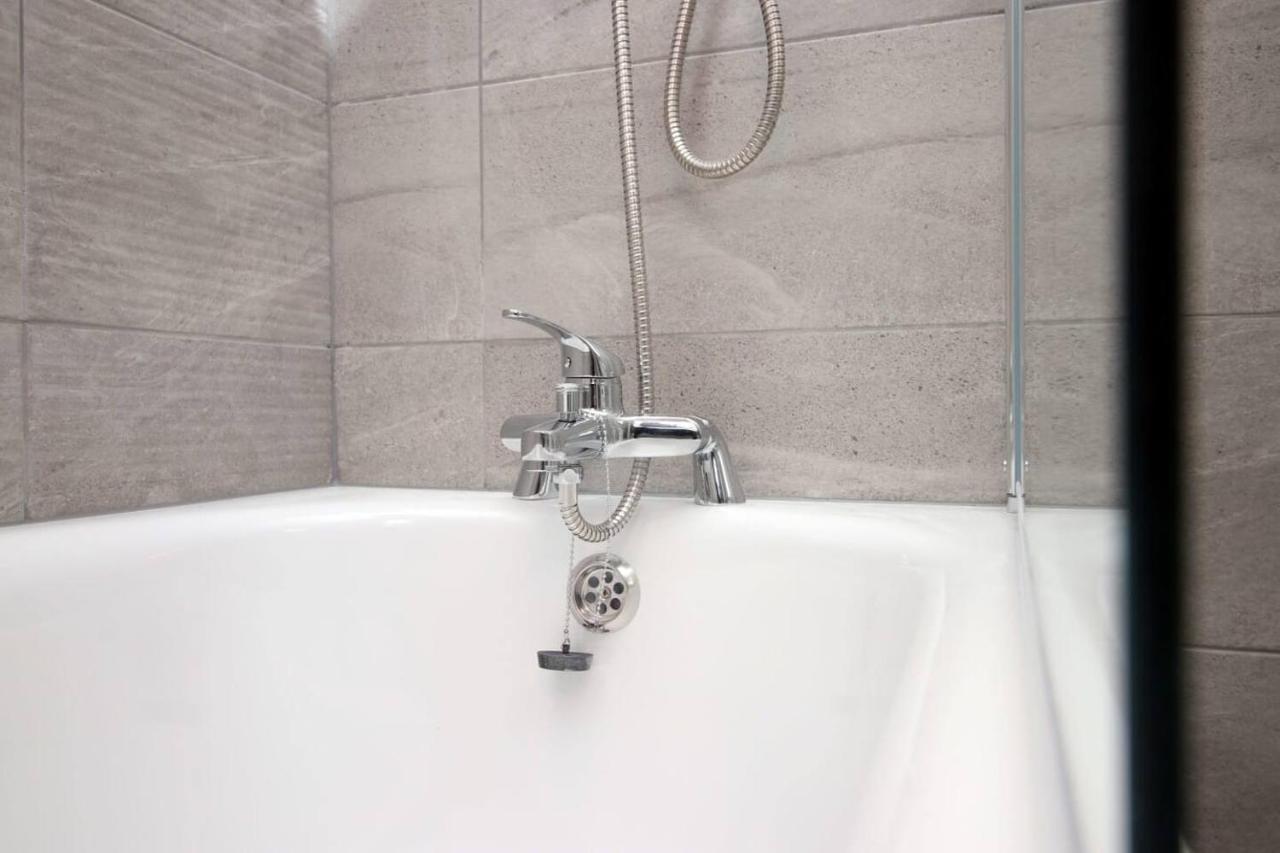 Kingsbridge Point - Cosy One Bed Apartments Near Town Centre, Swindon Exterior foto